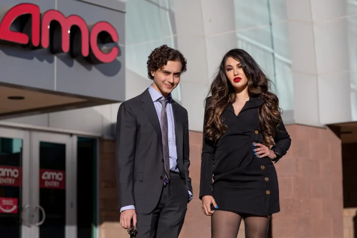 Jesus Gonzalez a jeho sestra Ruby Gonzalez, obaja investori v AMC Entertainment. Pani Gonzalez investovala väčšinu svojho dôchodkového účtu do GameStopu a AMC. Caitlin O'Hara pre The New York Times