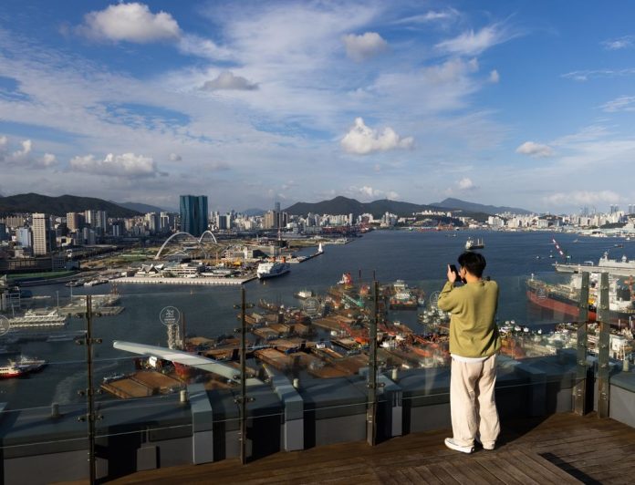 Prístav v Busane, Kórea; Zdroj: Bloomberg