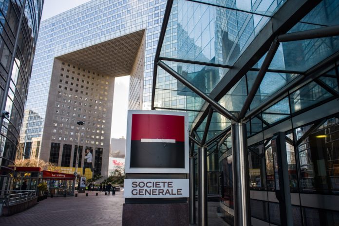 Sídlo spoločnosti Societe Generale v Paríži. Fotograf: Nathan Laine/Bloomberg